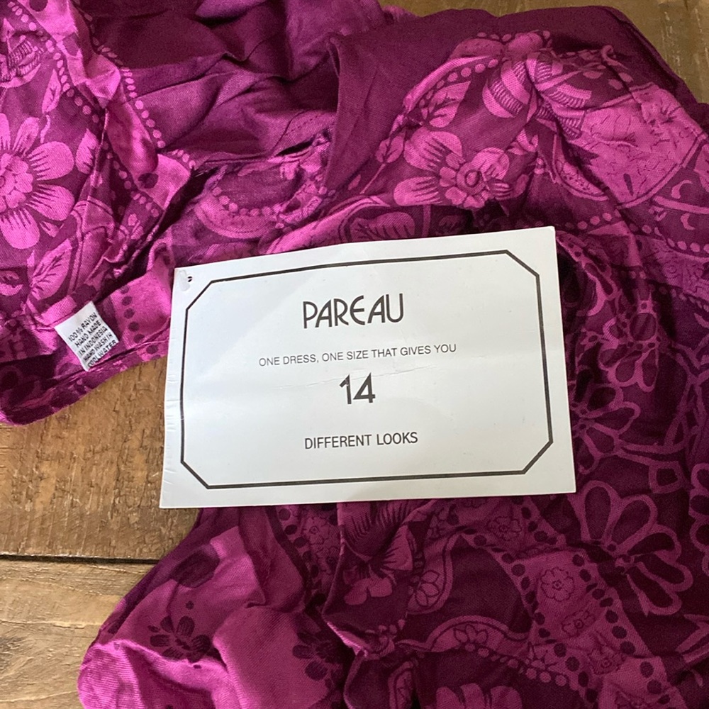 Pareau Hawaiian adjustable scarf, wrap, top, coverup, NWT